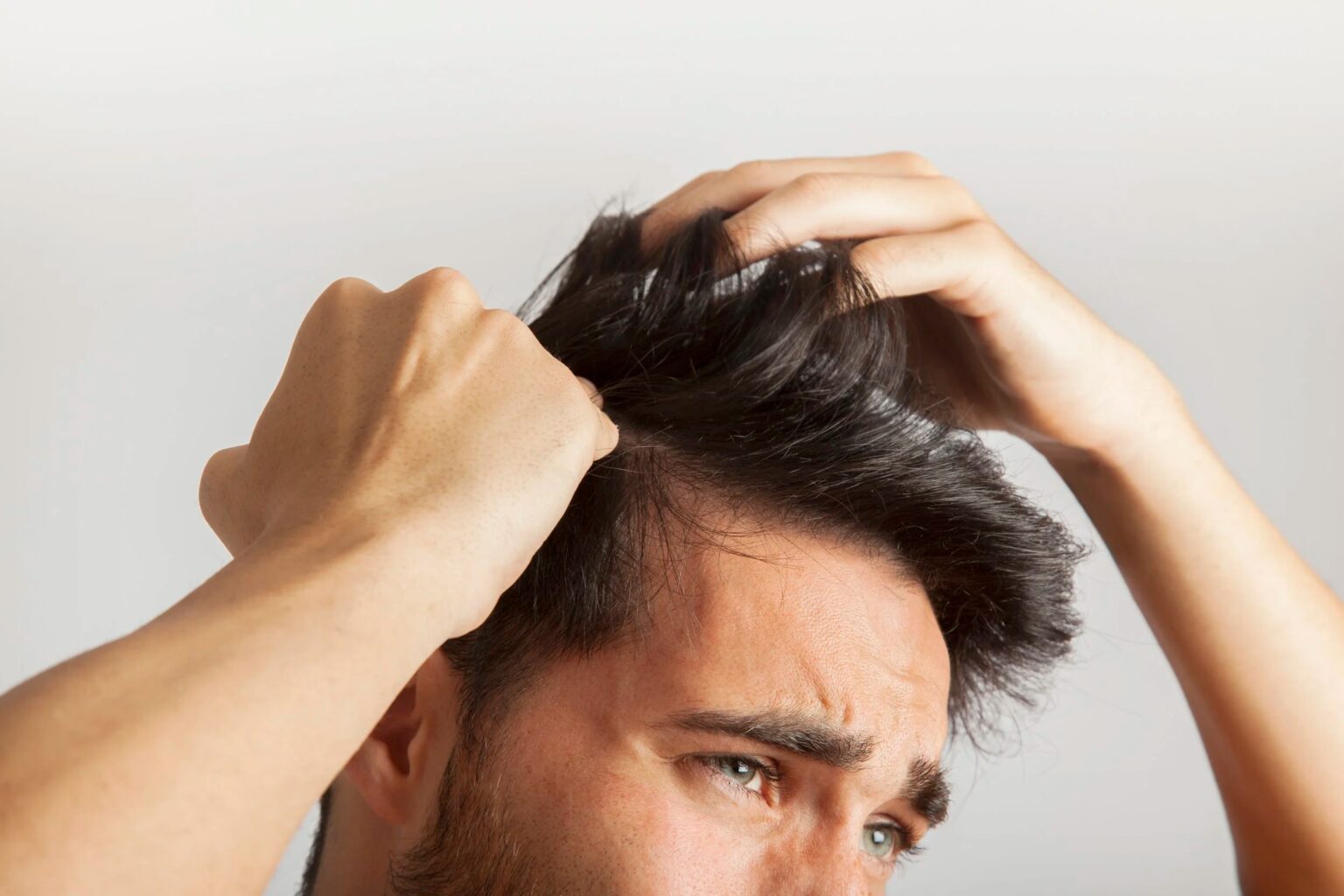 Especialistas en microcirugía y cirugía de la mano en Zaragoza priorizando la funcionalidad y estética